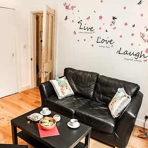 Appartamento Chic & Bright Flat Near Holyrood Park, Edimburgo