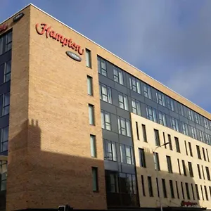 Hampton By Hilton West End מלון