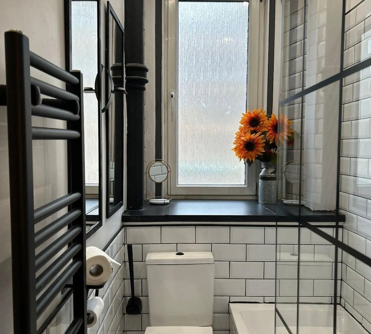 Trendy Historic Flat In Edinburgh Apartment 0*,  United Kingdom